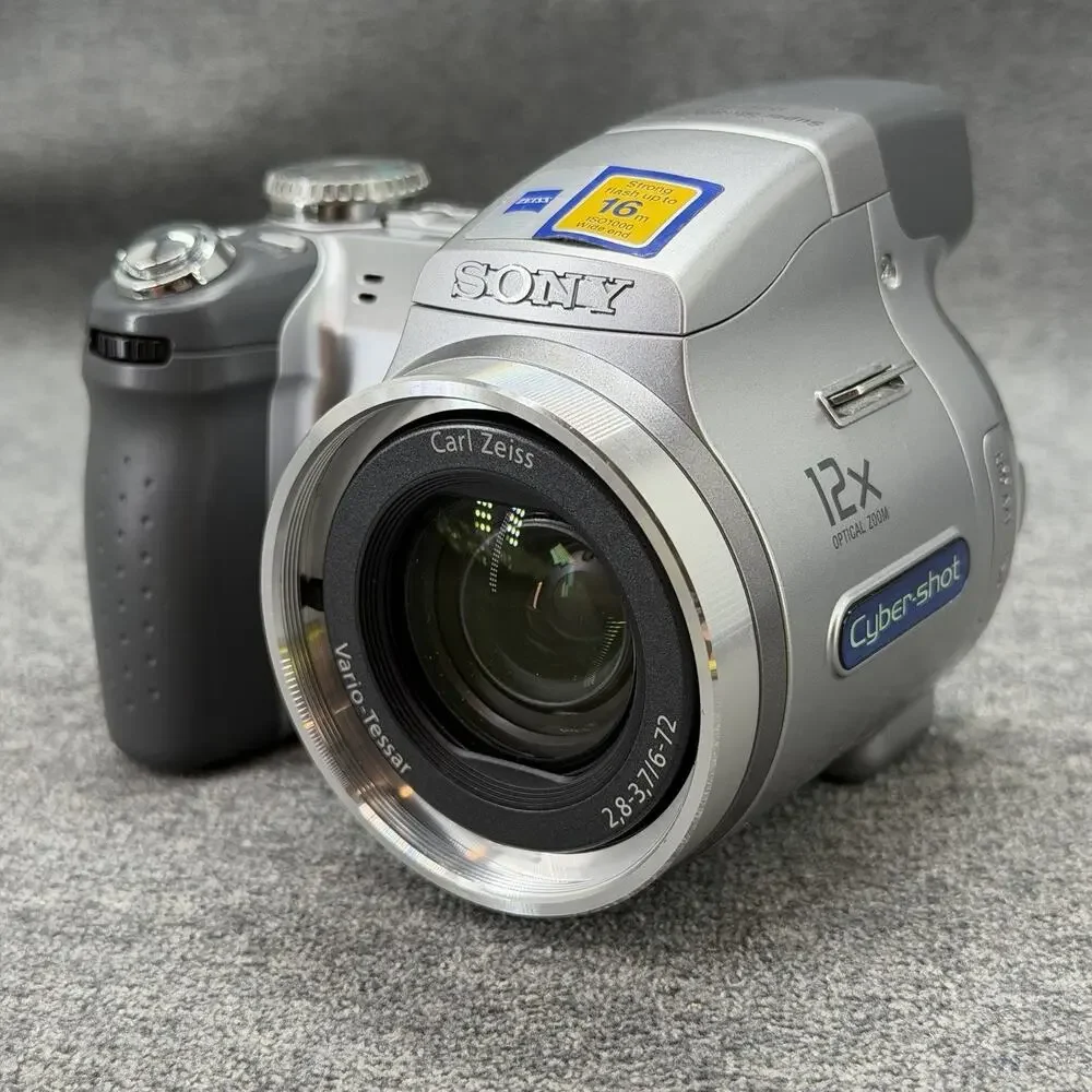 Sony Cyber shot DSC-H2 6.0MP Digital Camera Silver 12x Zoom Tested